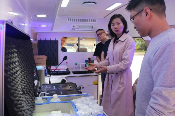 宣恩縣長習覃調研縣市場監(jiān)管局機構改革推進工作，聚焦代理代辦服務優(yōu)化